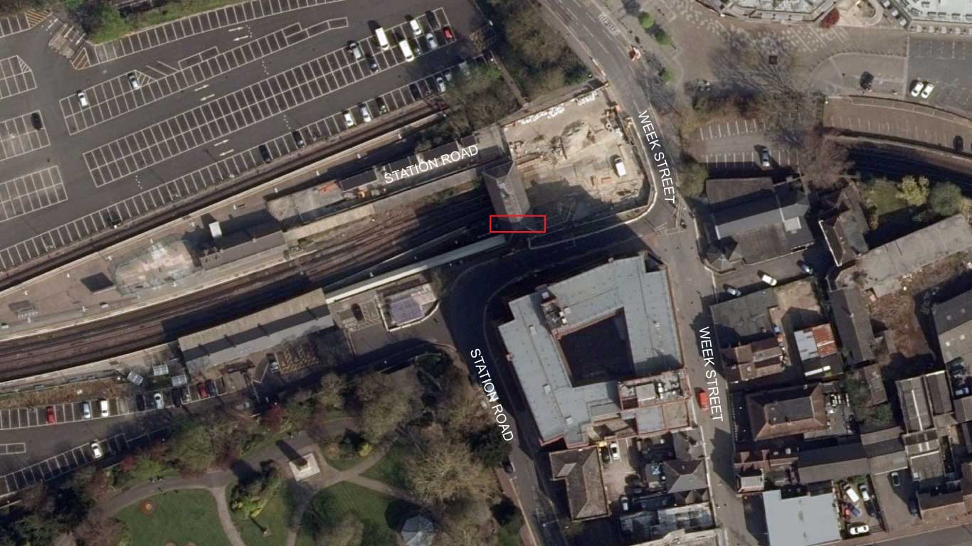 MAIDSTONE-Maidstone-East-Station-Building-(Aerial)-red-line-sml